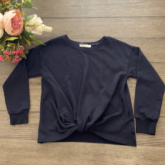 Black twist knot shirt shirt from Copper Key girls - Picture 1 of 5